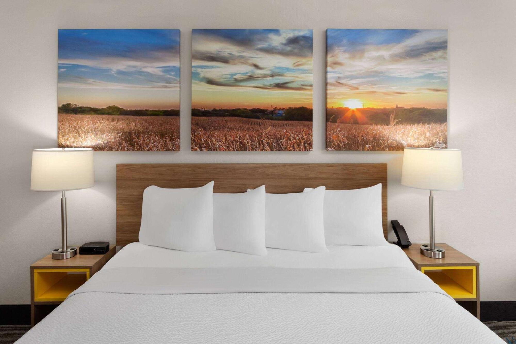 Days Inn & Suites By Wyndham Of Morris Exterior foto