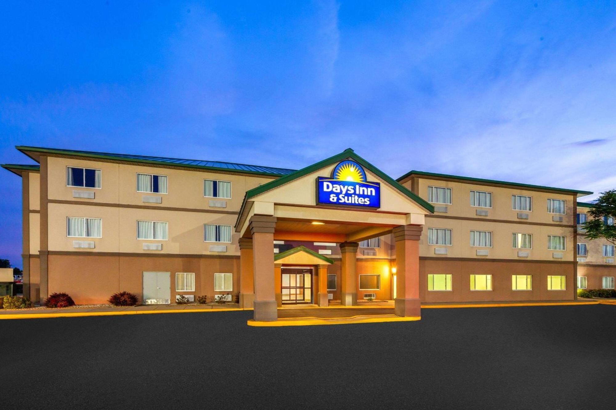 Days Inn & Suites By Wyndham Of Morris Exterior foto
